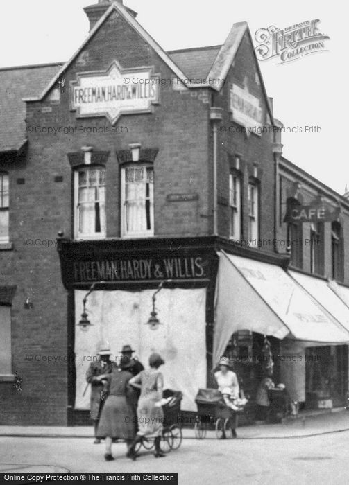 Photo of St Neots, Pushing Prams On High Street 1925