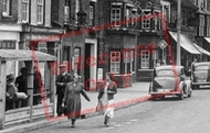 The Bus Shelter, Market Square c.1955, St Neots