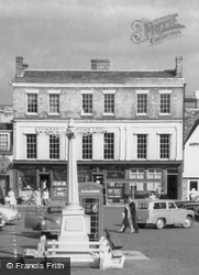Tomson And Lendrum, Market Square c.1965, St Neots