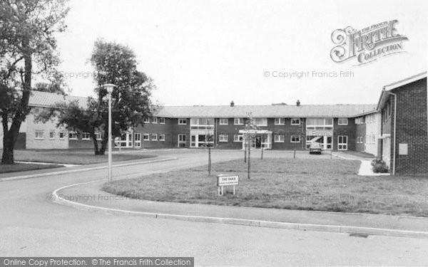 Photo of St Nicholas At Wade, Wansum Court And The Oaks c.1965