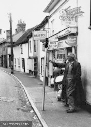 Clacton Road, Bus Stop c.1960, St Osyth