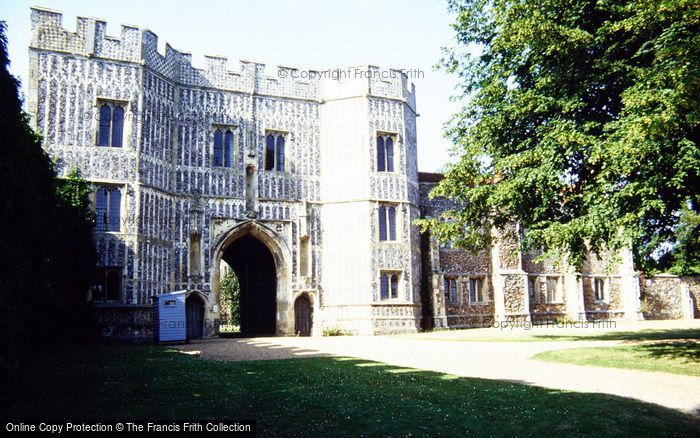 Photo of St Osyth, Priory, Gatehouse 1993
