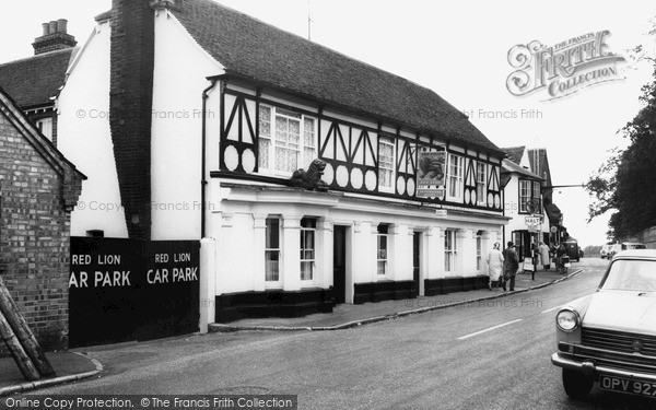 Photo of St Osyth, The Red Lion c.1960
