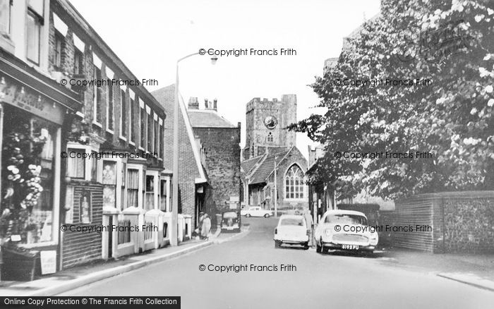 Photo of St Peter's, High Street c.1965