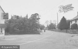 Main Road c.1960, Stadhampton