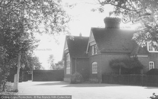 Photo of Stadhampton, The School c.1955