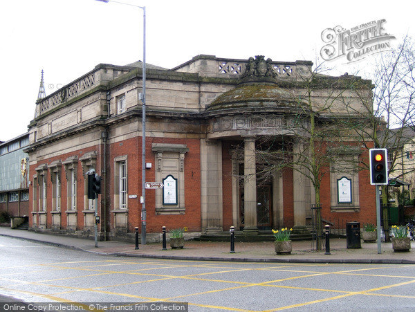 Photo of Stafford, Former Library, Grapes Corner 2005