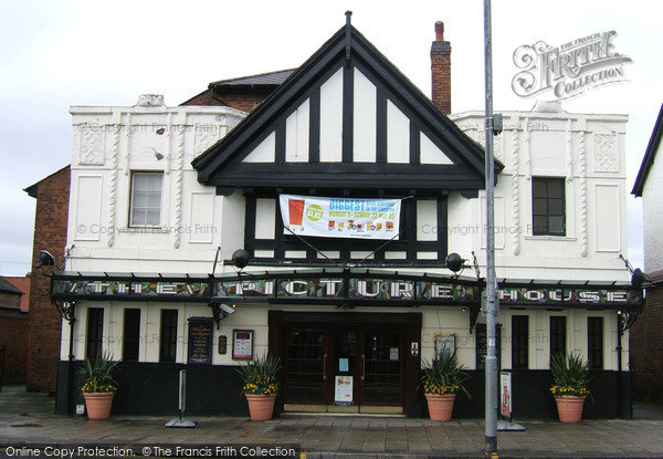 Photo of Stafford, Picture House, Greengate Street 2005