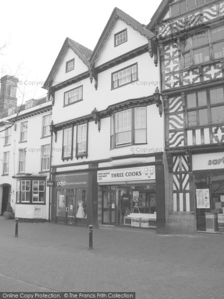 Photo of Stafford, Shaw's House 2005
