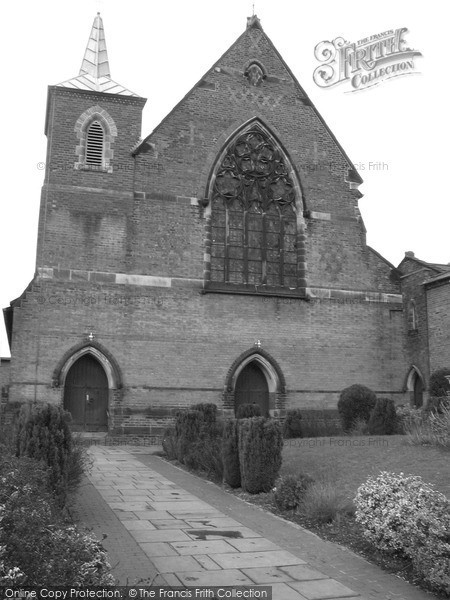 Photo of Stafford, St Austin's Church, Wolverhampton Road 2005