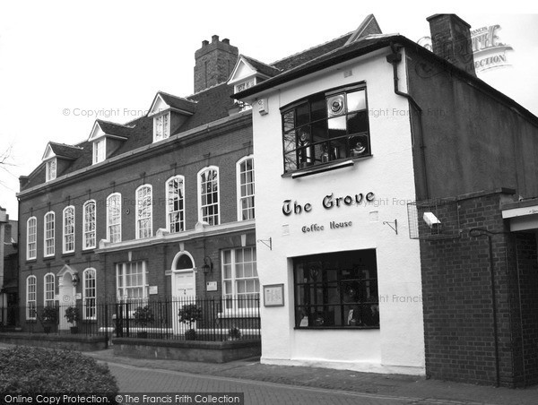 Photo of Stafford, St Mary's Grove 2005