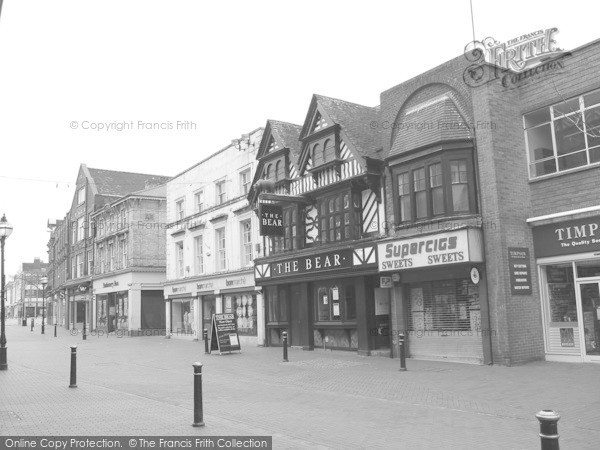 Photo of Stafford, The Bear Inn, Greengate Street 2005