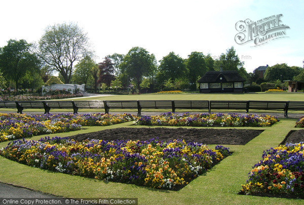 Photo of Stafford, Victoria Park 2005