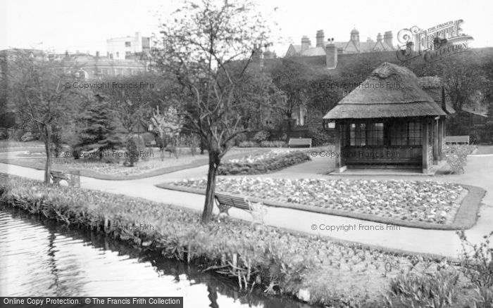 Photo of Stafford, Victoria Park c.1950