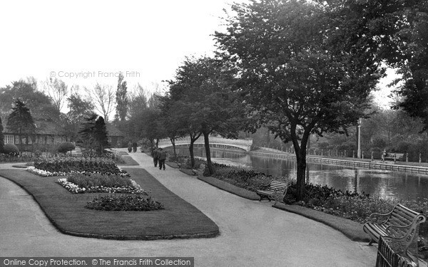 Photo of Stafford, Victoria Park c.1955