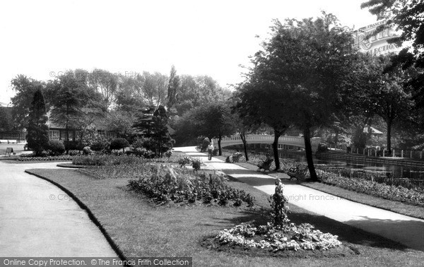 Photo of Stafford, Victoria Park c.1960