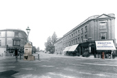 Clarence Street 1895, Staines