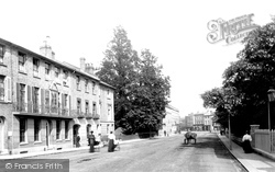 Clarence Street 1895, Staines