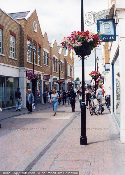 Photo of Staines, Norris Road 2004