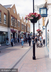 Norris Road 2004, Staines