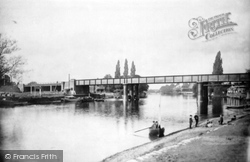 Railway Bridge 1890, Staines