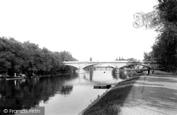 The Bridge 1895, Staines
