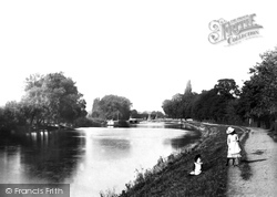 The River 1890, Staines