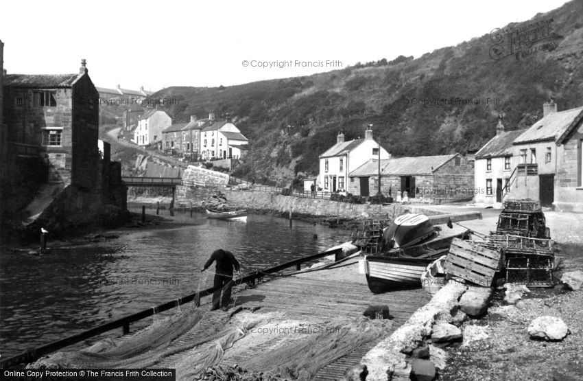 Staithes, Beckmouth 1950