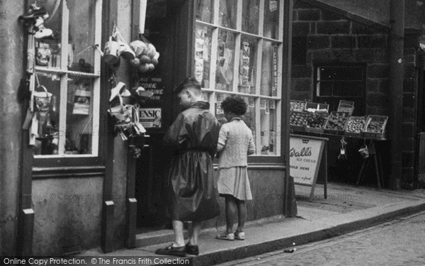 Photo of Staithes, Children At The Shop c.1955