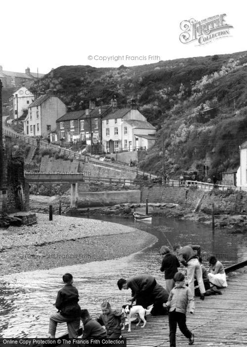 Photo of Staithes, Children Fishing, Cowbar Bank c.1960