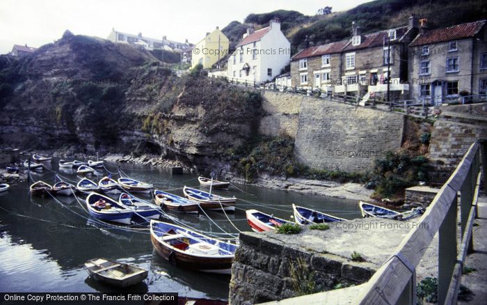 Photo of Staithes, Cowbar Bank 1989