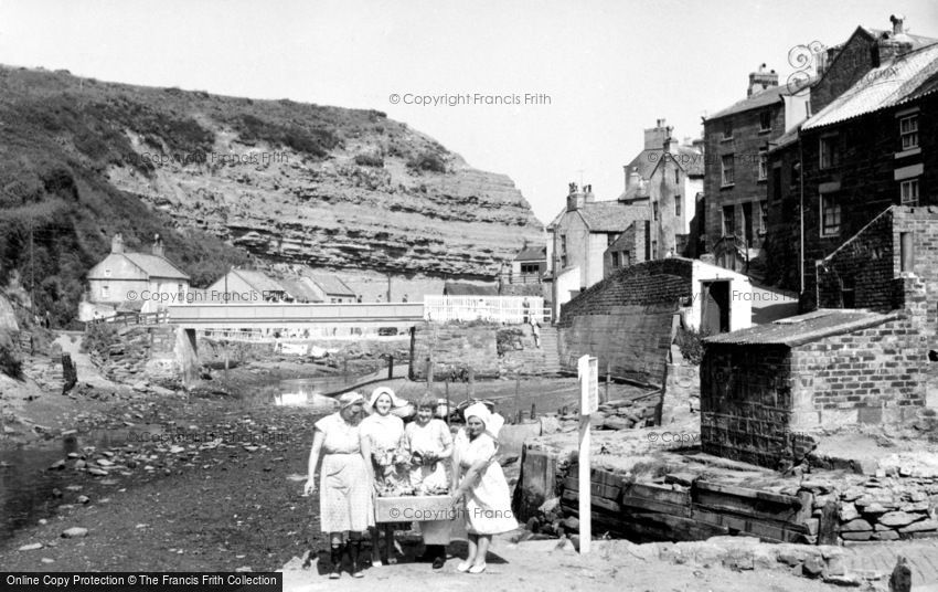 Staithes, Fishwives c1960