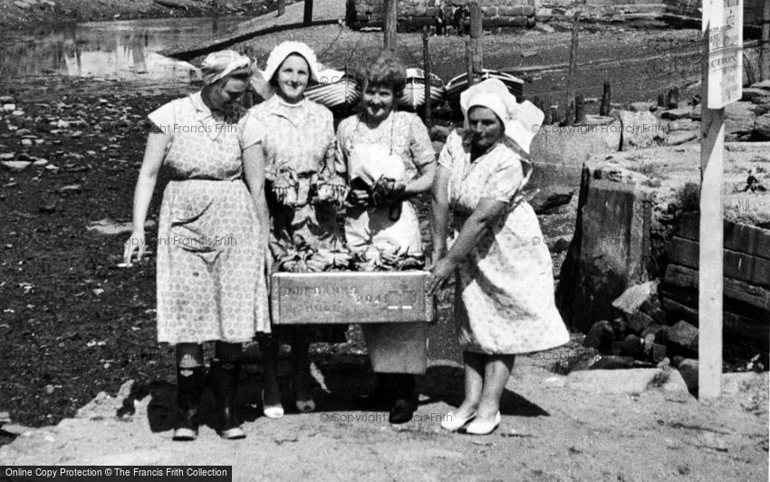 Staithes, Fishwives c1960