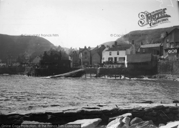 Photo of Staithes, General View 1950