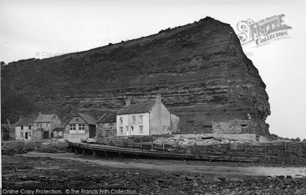 Photo of Staithes, Harbour 1950