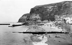 The Beach c.1960, Staithes