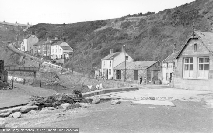 Photo of Staithes, The Harbour 1950