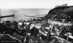 The Old Town c.1930, Staithes