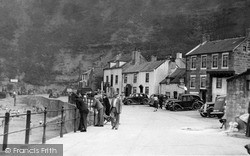 The Quay c.1950, Staithes