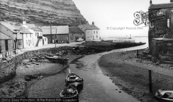 Photo of Staithes, The River c.1960