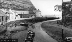 The River c.1960, Staithes