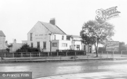 Half Moon Inn c.1955, Stakeford