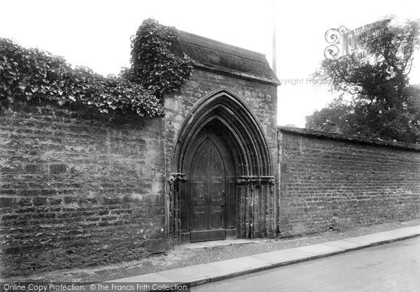 Photo of Stamford, Brasenose Archway 1922