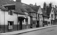 Half Moon Inn And Kelford's Boot Repairer 1922, Stamford