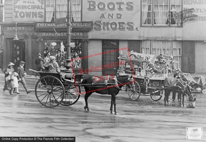 Photo of Stamford, Horsedrawn Vehicles, Red Lion Square 1922