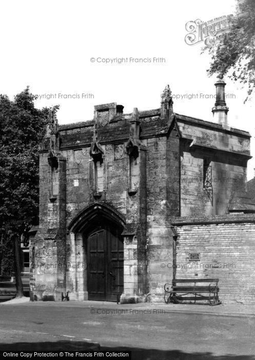Photo of Stamford, The Old Infirmary Gate c.1955