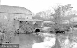 The Old Mill c.1960, Standford
