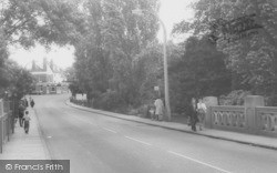 London Road c.1960, Stanford-Le-Hope