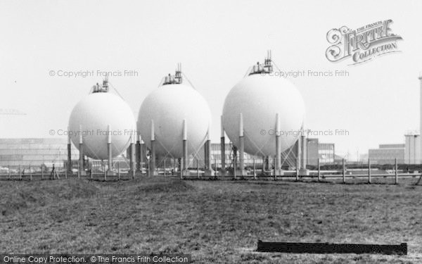 Photo of Stanford Le Hope, Shell Oil Refinery c.1965