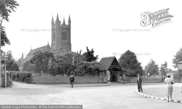 Photo of Stanford Le Hope, St Margaret's Church c.1955